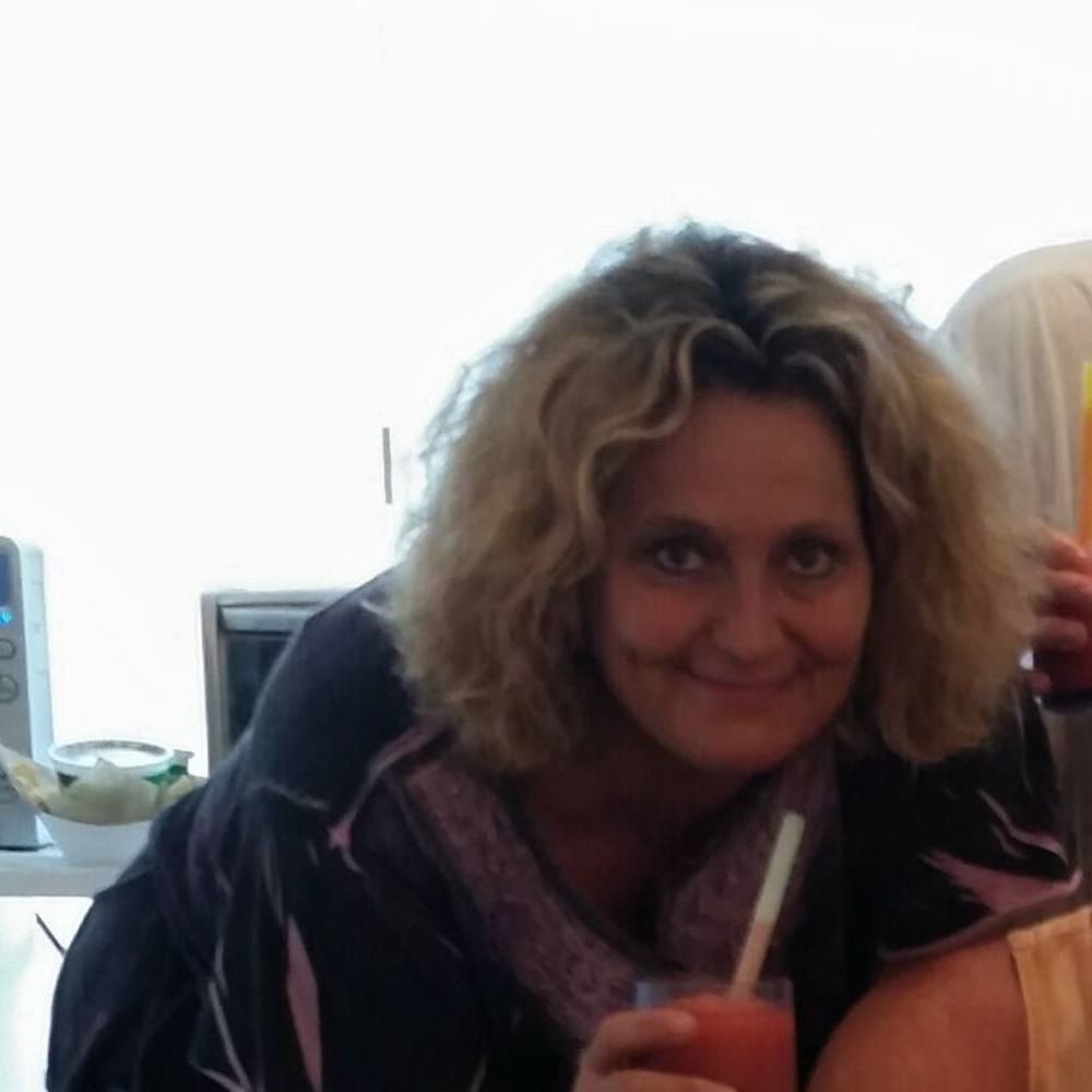 Meet your Posher, Helen